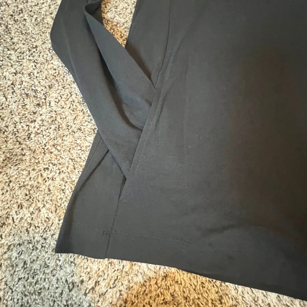 Van Heusen Mens Black Essential Tail Quarter Zip Pullover Soft Touch Medium NEW